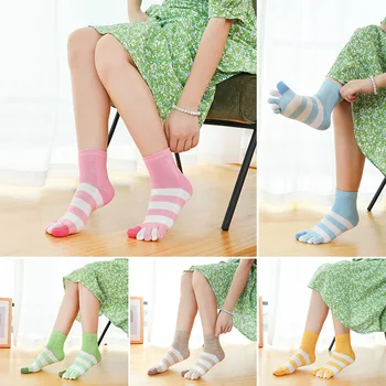 5 Pairs Ayak Kısa Çorap Kadın Kız Çizgili Pamuk Parlak Renk Genç Rahat Moda Yumuşak Elastik 5 Parmak Çorap Dört Mevsim