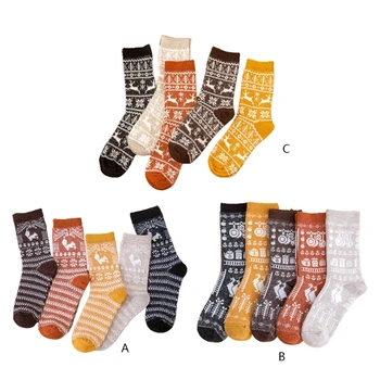 5 Pairs Kadınlar Kış Rahat Sıcak Örgü Ekip Çorap Sevimli Ren Geyiği Kar Tanesi Sincap Ördek Desen Yürüyüş Çizme Termal Çorap L5YB