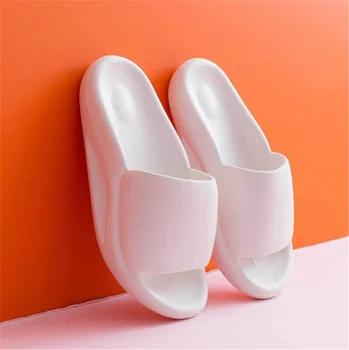Kadın Slaytlar Terlik Yaz Flip Flop Kapalı Açık Bulut Terlik EVA ev ayakkabıları Kadın / Erkek Platformu plaj sandaletleri Moda