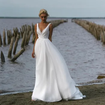 Seksi Yüksek Yarık Şifon düğün elbisesi Plaj V Yaka Dantel Aplikler Kolsuz Beyaz gelinlikler Aç Geri Vestidos de novia 2023