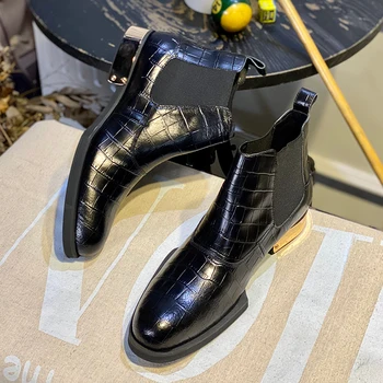 Yeni deri timsah desen erkek botları metal özel şekilli Chelsea çizmeler ayakkabı erkekler ve kadınlar için.